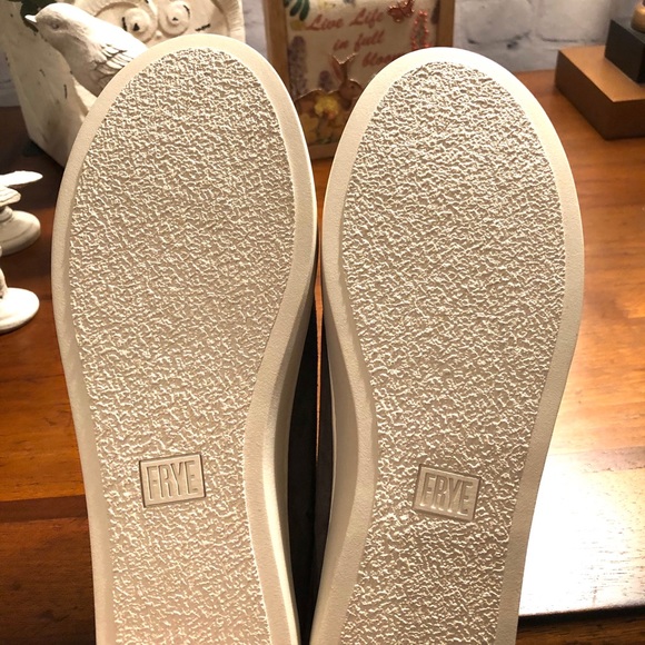 🌸 Perfect Suede - New - Frye Tennis Shoes - Picture 4 of 4